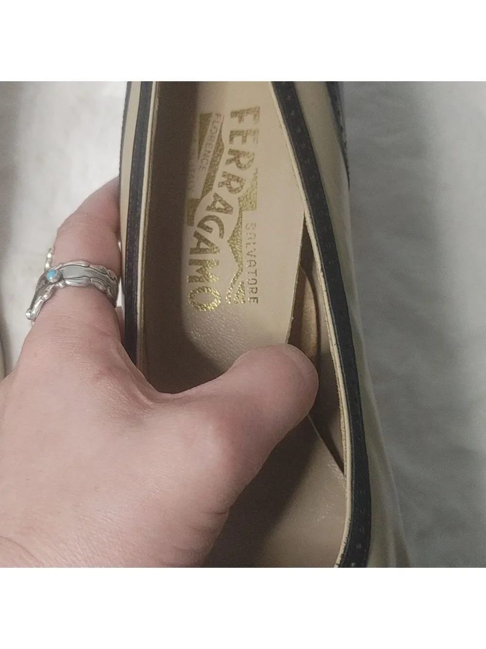 Vintage Salvatore Ferragamo Spectator Pumps 10AA Made In Italy Black/Taupe